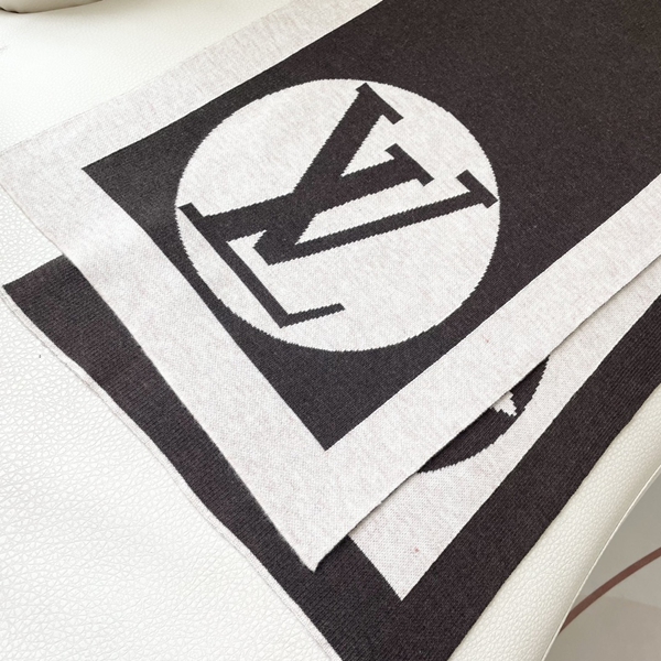 ブランドマフラー着用イメージ